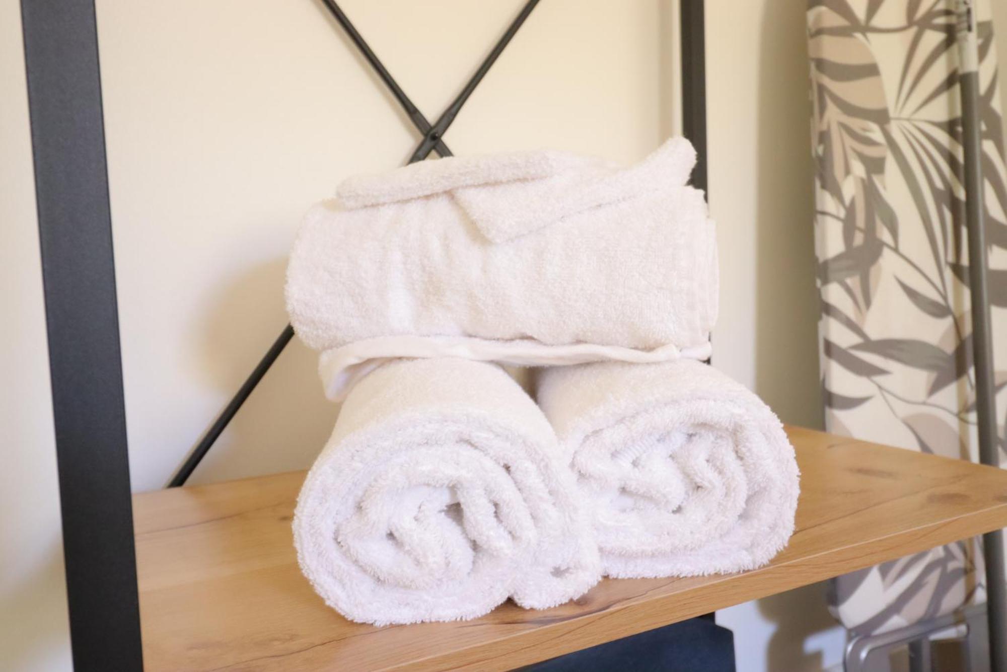 Le Neo - Studio Chic Avec Sa Cour Privative Et Fibre Bergerac Room photo